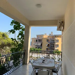 ylli-cunaj-apartments.albaniahotels.org/